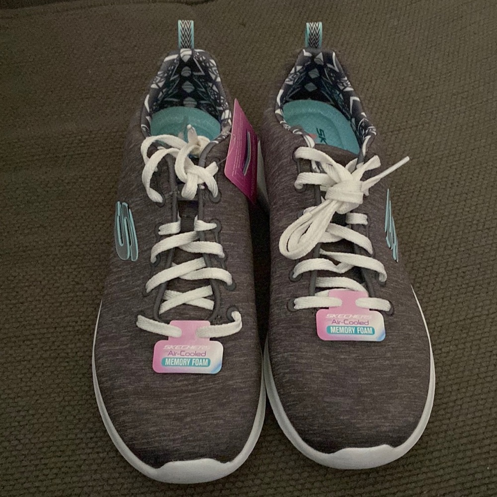 Skechers